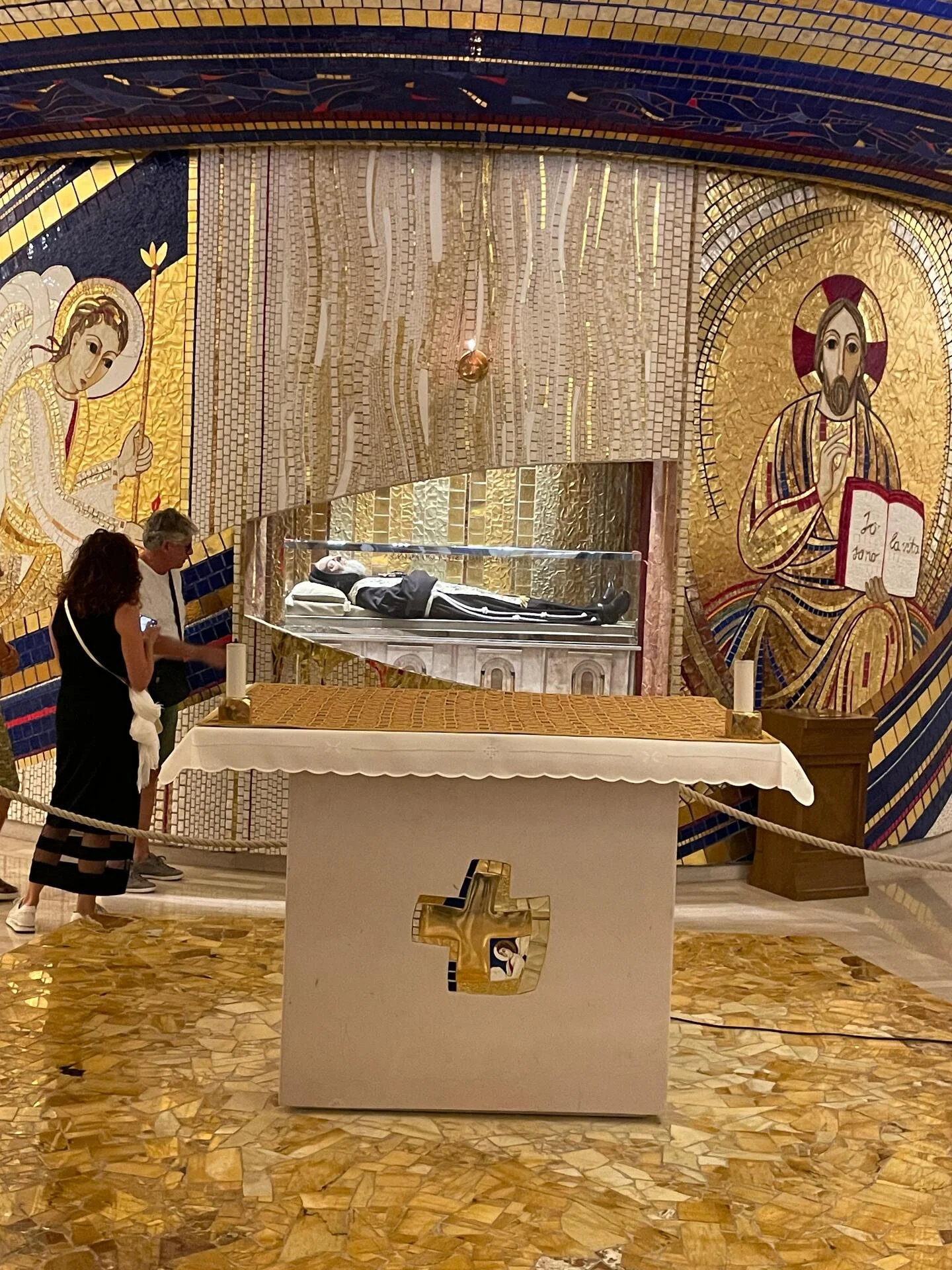 San Giovanni Rotondo grob Padre Pia-2